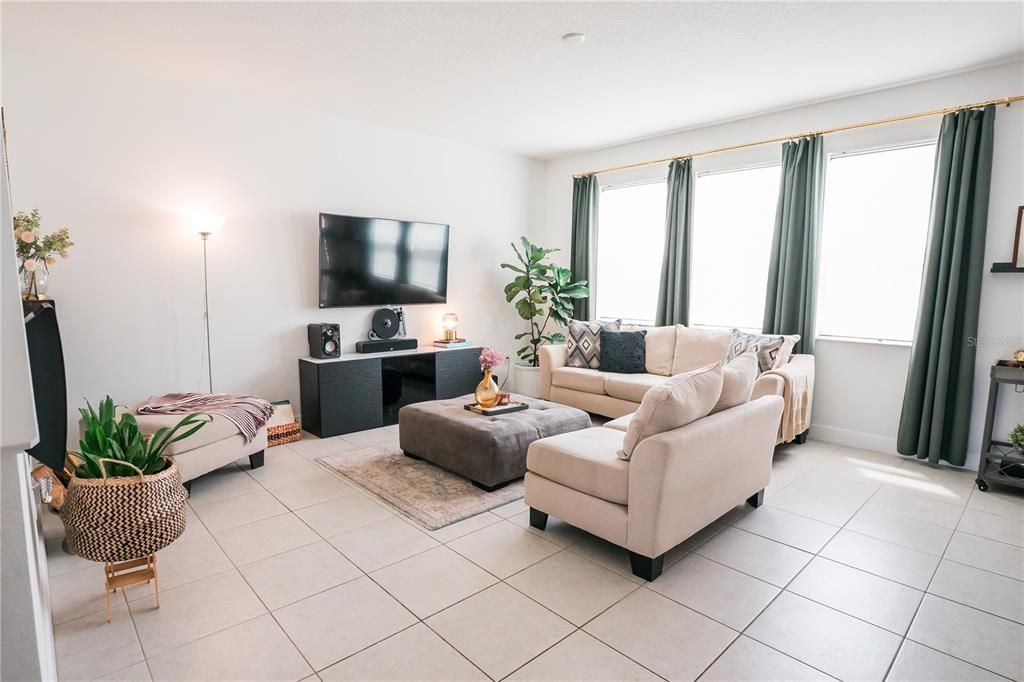 For Sale: $459,000 (4 beds, 2 baths, 2259 Square Feet)