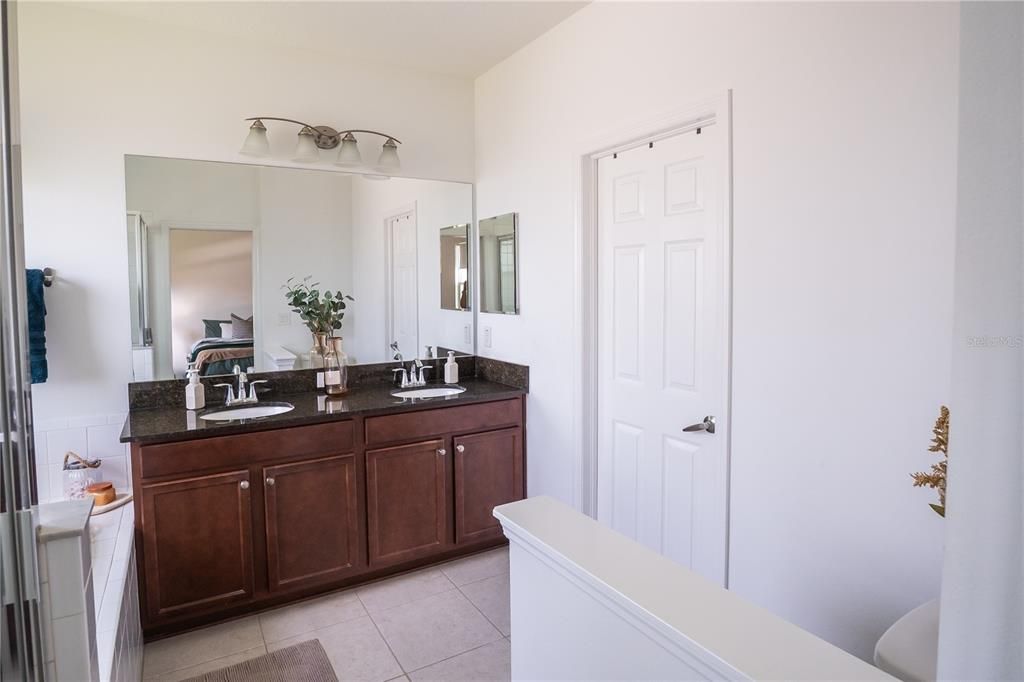 For Sale: $459,000 (4 beds, 2 baths, 2259 Square Feet)