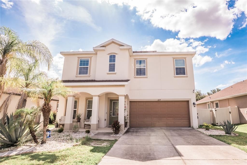 For Sale: $459,000 (4 beds, 2 baths, 2259 Square Feet)
