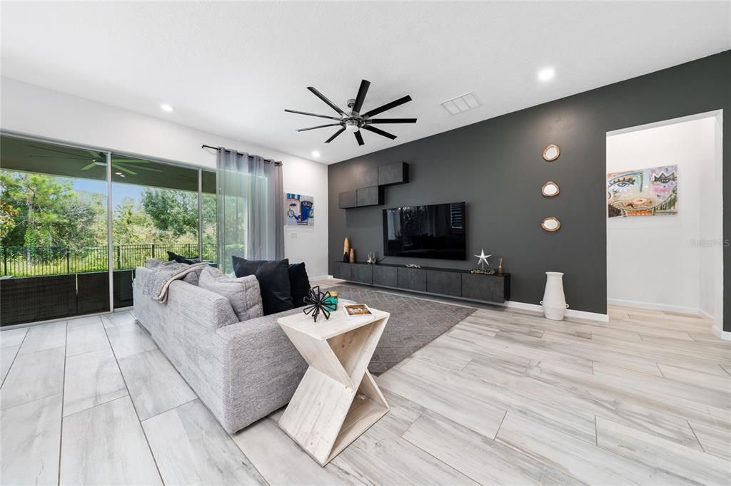 For Sale: $1,130,000 (5 beds, 4 baths, 4222 Square Feet)