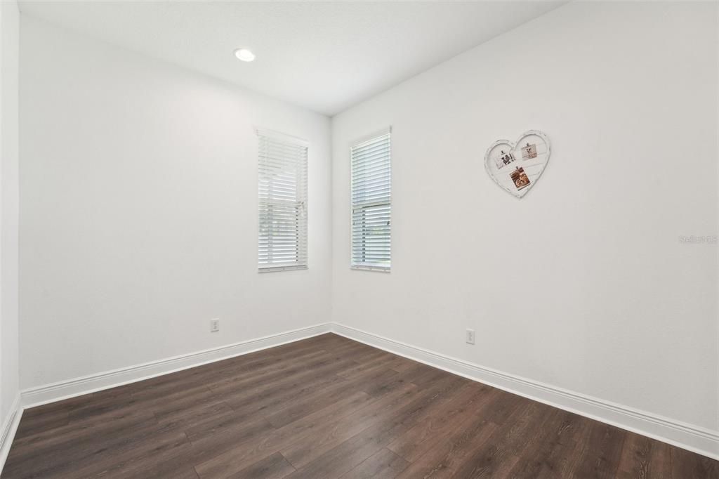 En Venta: $699,900 (5 camas, 4 baños, 3337 Pies cuadrados)