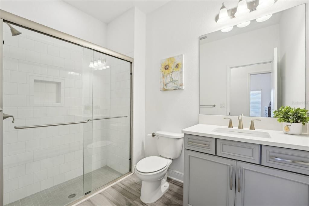 En Venta: $699,900 (5 camas, 4 baños, 3337 Pies cuadrados)