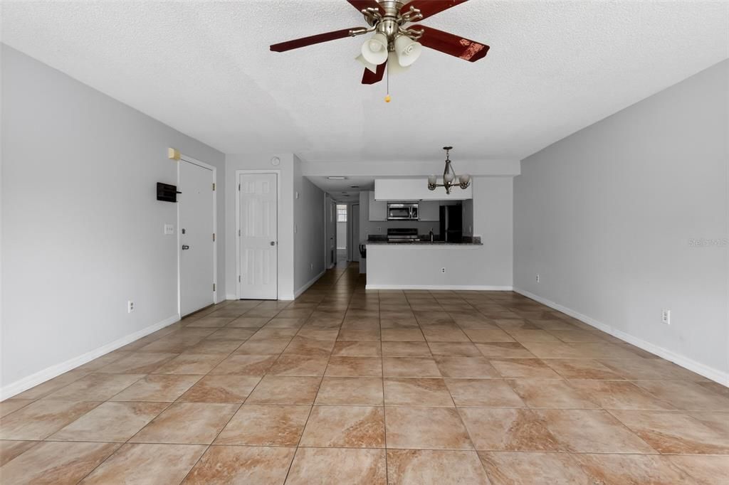 For Sale: $220,000 (3 beds, 2 baths, 1326 Square Feet)