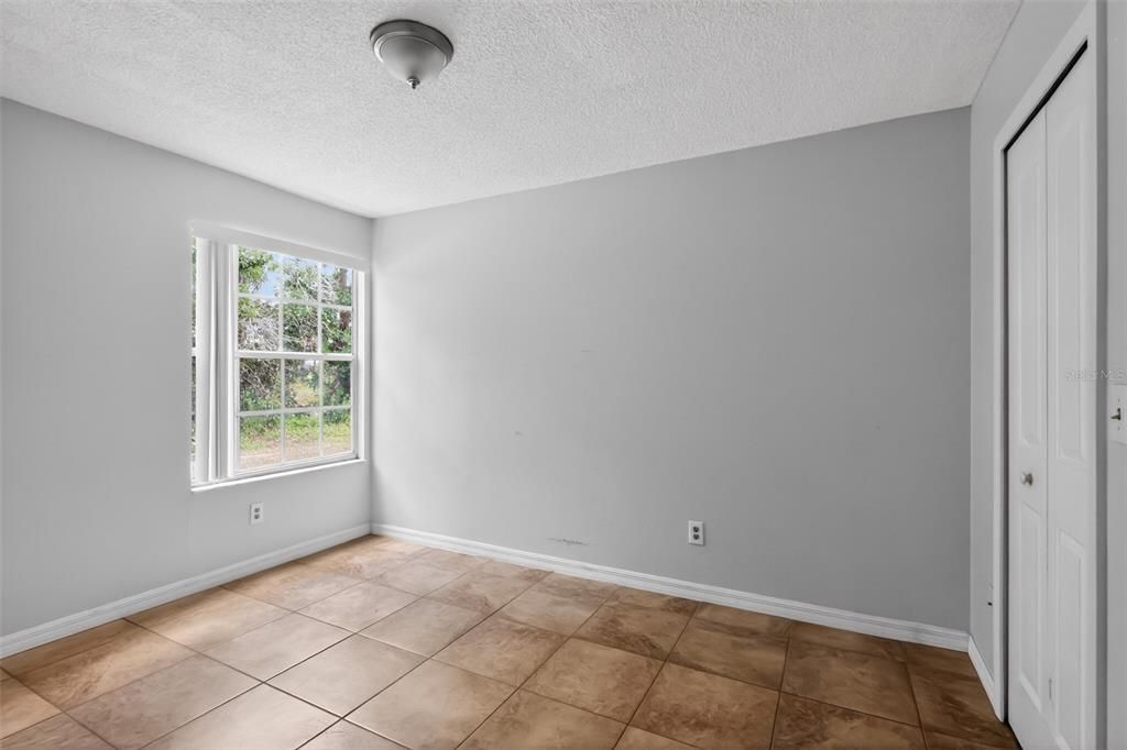 For Sale: $220,000 (3 beds, 2 baths, 1326 Square Feet)