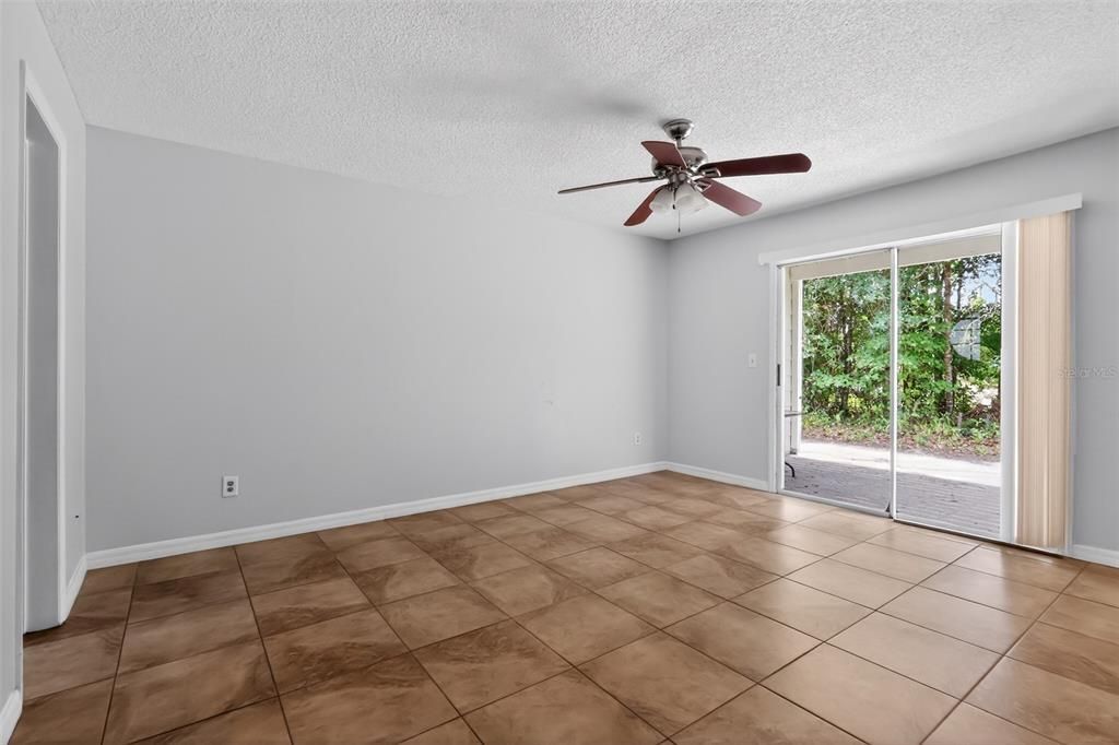 For Sale: $220,000 (3 beds, 2 baths, 1326 Square Feet)