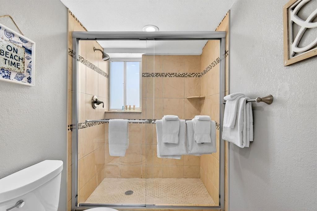 Active With Contract: $1,385,000 (2 beds, 2 baths, 1376 Square Feet)