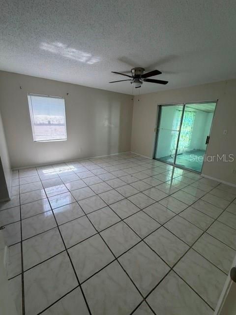 Activo con contrato: $1,850 (2 camas, 2 baños, 1162 Pies cuadrados)