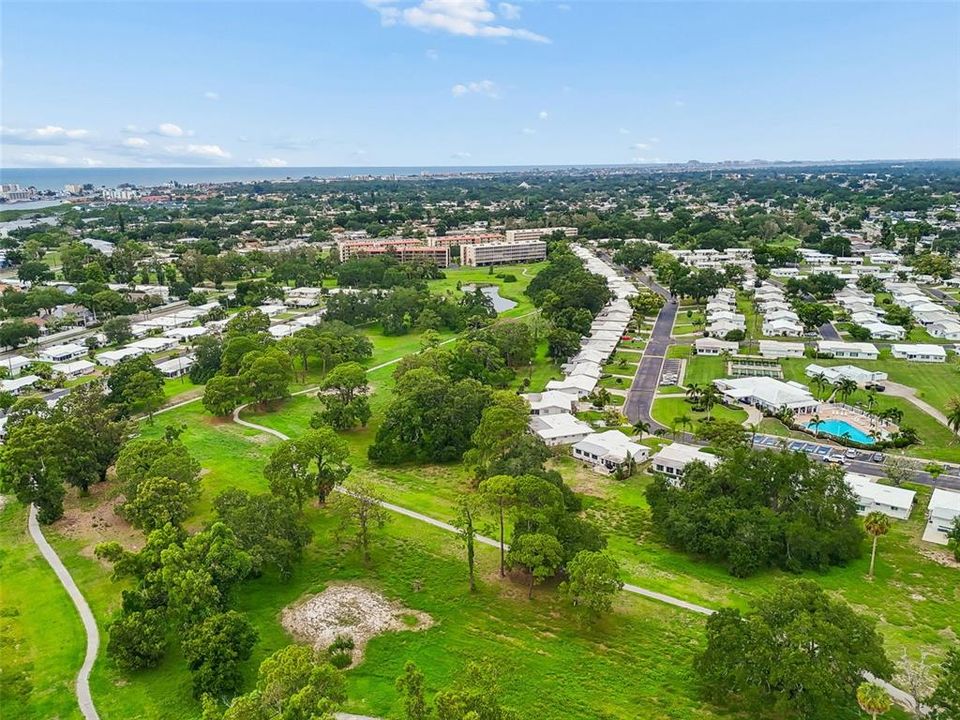 For Sale: $250,000 (2 beds, 1 baths, 1054 Square Feet)