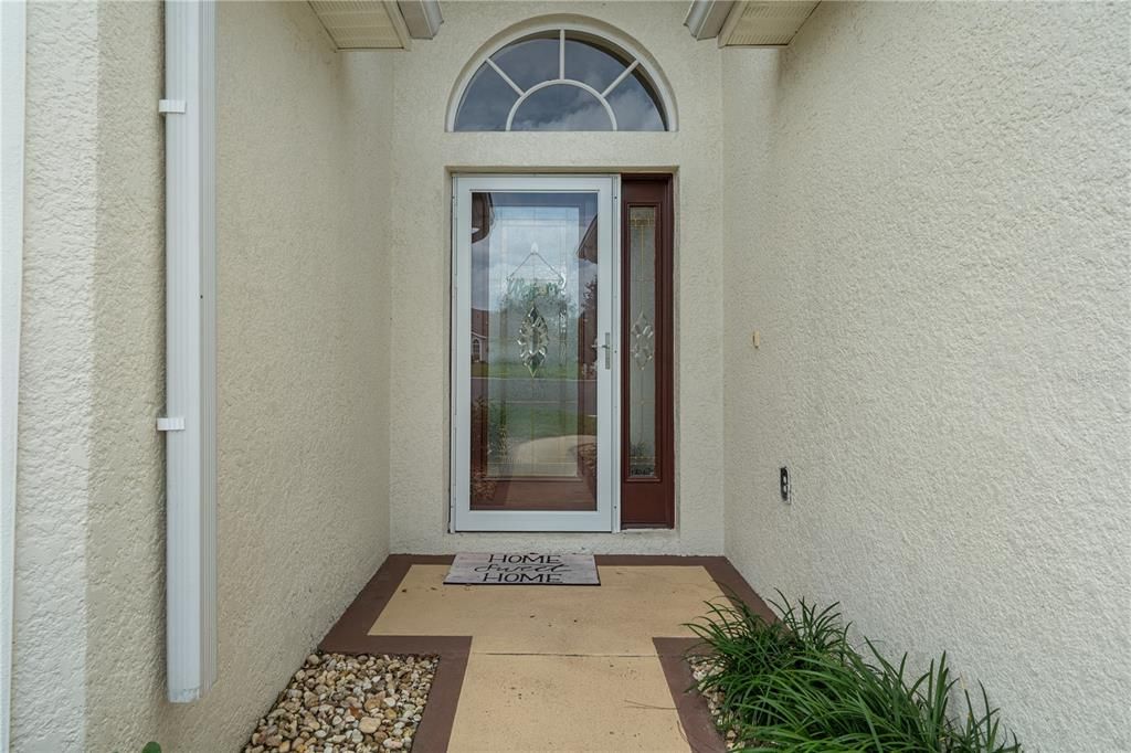 En Venta: $325,000 (3 camas, 2 baños, 2004 Pies cuadrados)