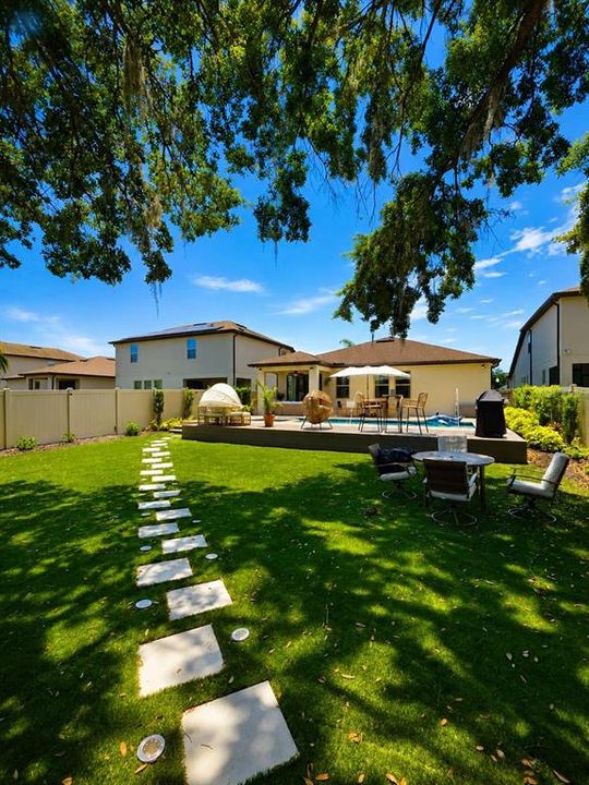 For Sale: $595,000 (4 beds, 2 baths, 1833 Square Feet)