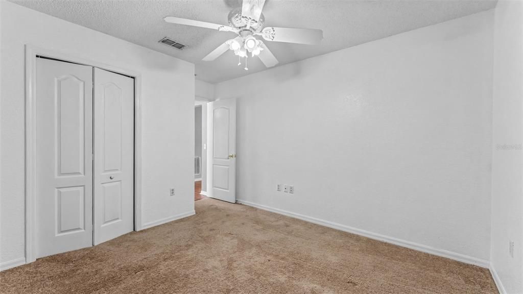 For Sale: $299,900 (3 beds, 2 baths, 1613 Square Feet)