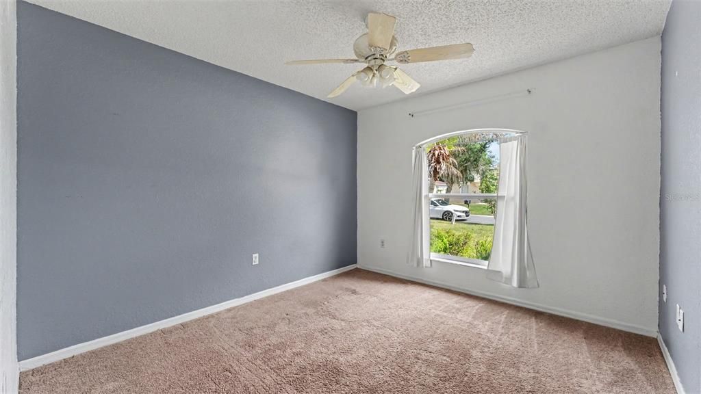 For Sale: $299,900 (3 beds, 2 baths, 1613 Square Feet)