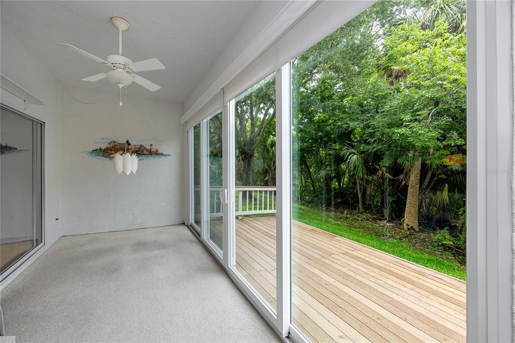 For Sale: $309,900 (2 beds, 2 baths, 1235 Square Feet)