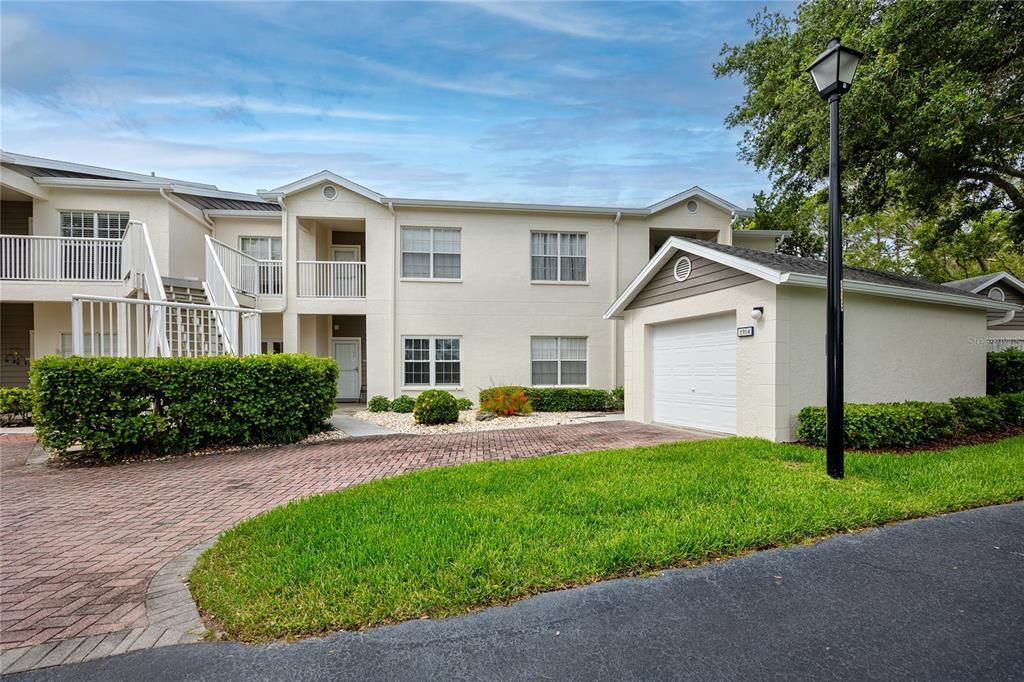 For Sale: $309,900 (2 beds, 2 baths, 1235 Square Feet)