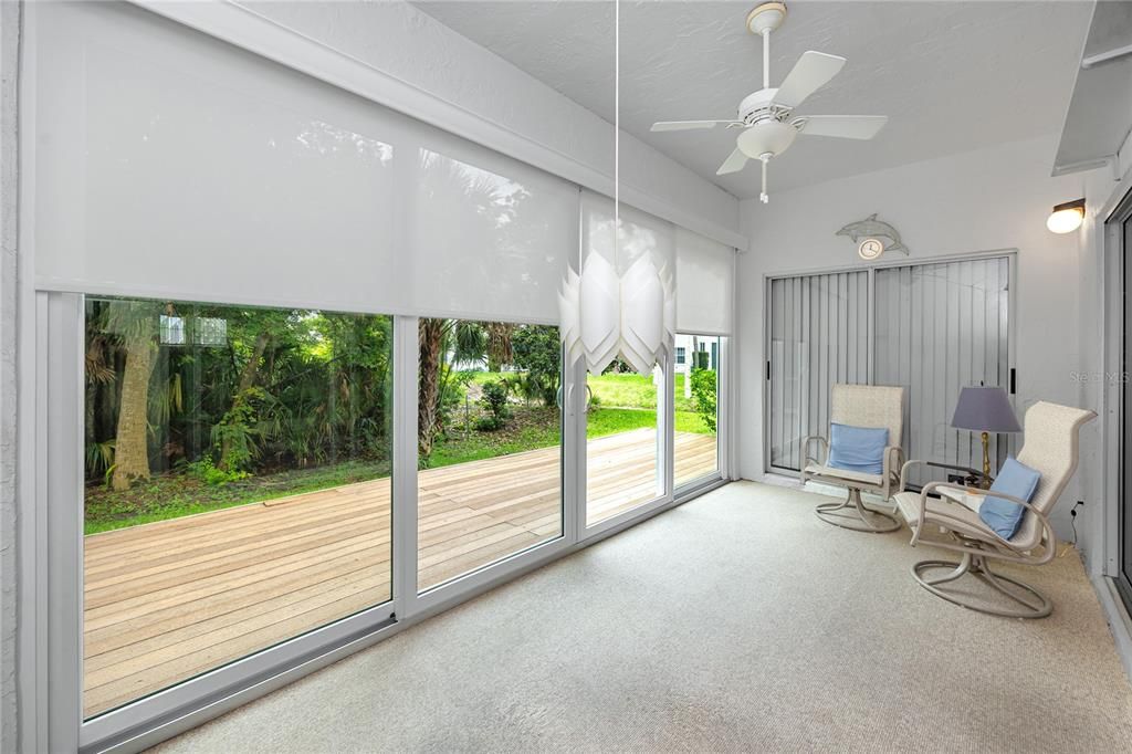 For Sale: $309,900 (2 beds, 2 baths, 1235 Square Feet)