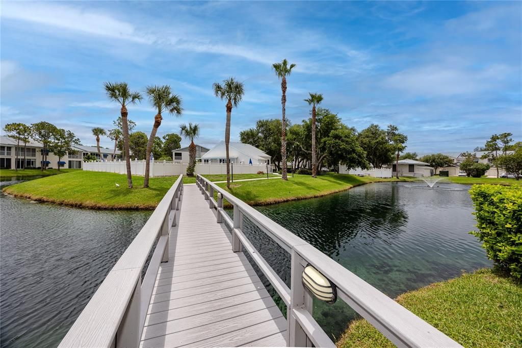 For Sale: $309,900 (2 beds, 2 baths, 1235 Square Feet)