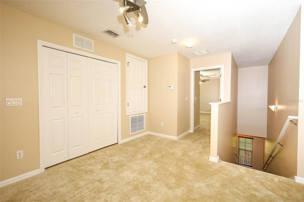 For Sale: $359,900 (3 beds, 2 baths, 1828 Square Feet)