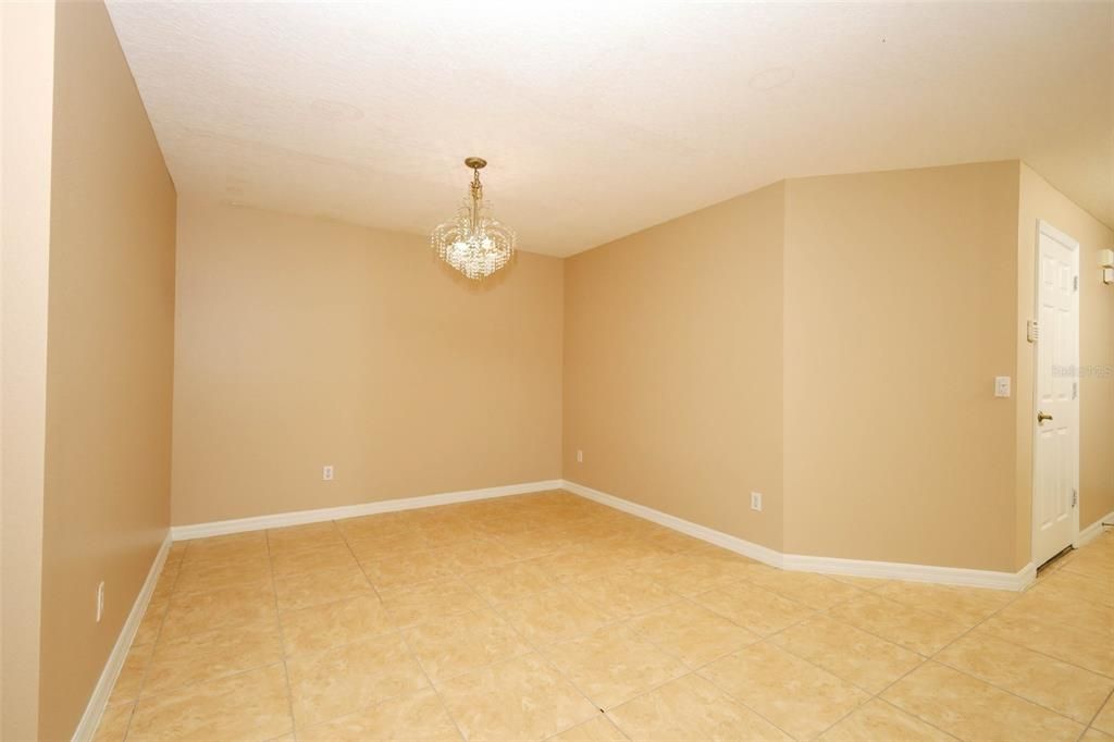 For Sale: $359,900 (3 beds, 2 baths, 1828 Square Feet)