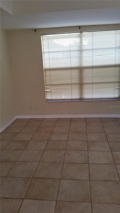 For Rent: $1,495 (2 beds, 1 baths, 1000 Square Feet)