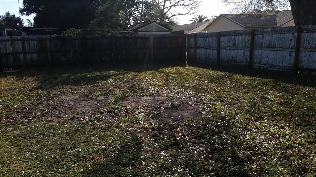 For Rent: $1,495 (2 beds, 1 baths, 1000 Square Feet)