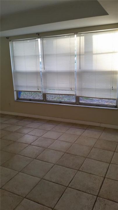 For Rent: $1,495 (2 beds, 1 baths, 1000 Square Feet)