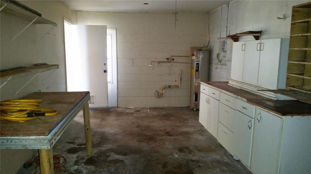 For Rent: $1,495 (2 beds, 1 baths, 1000 Square Feet)