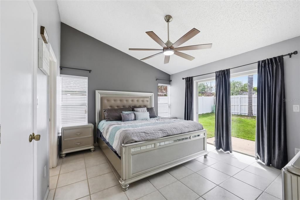 For Sale: $400,000 (3 beds, 2 baths, 1488 Square Feet)