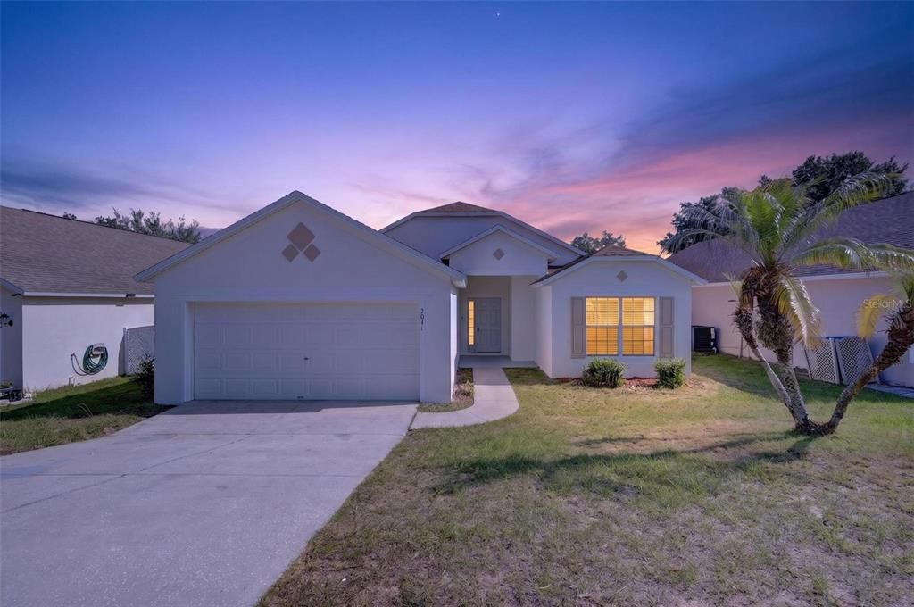 For Sale: $317,000 (3 beds, 2 baths, 1844 Square Feet)