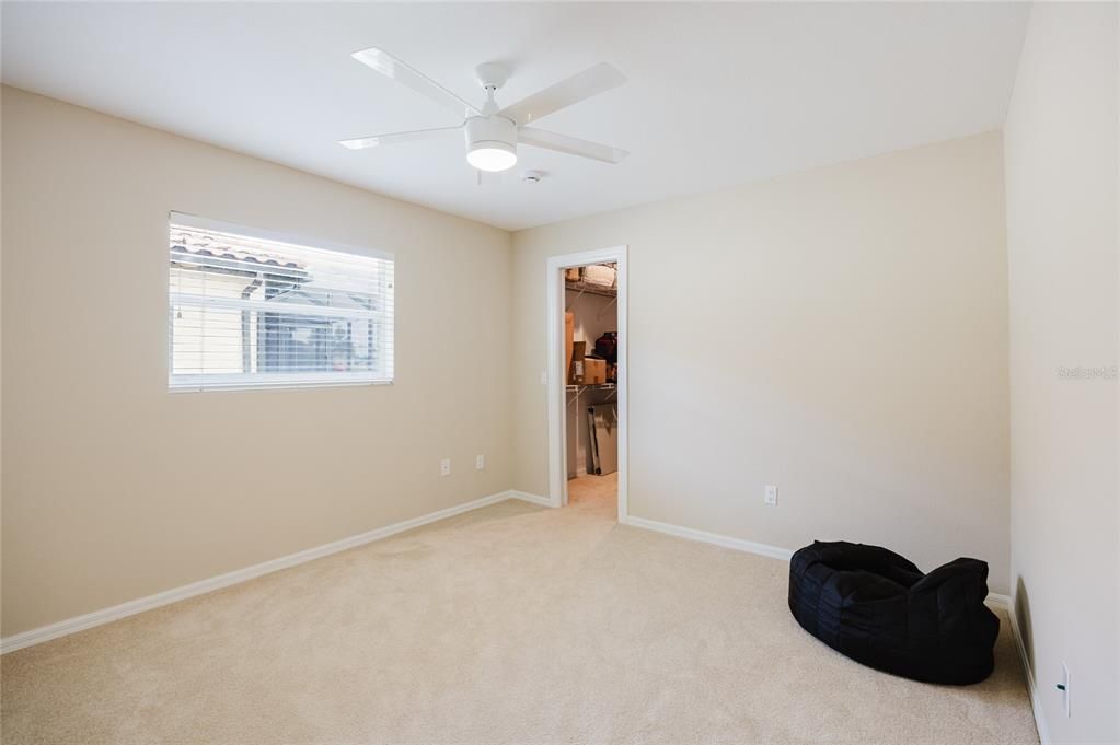 For Sale: $550,000 (3 beds, 2 baths, 2392 Square Feet)