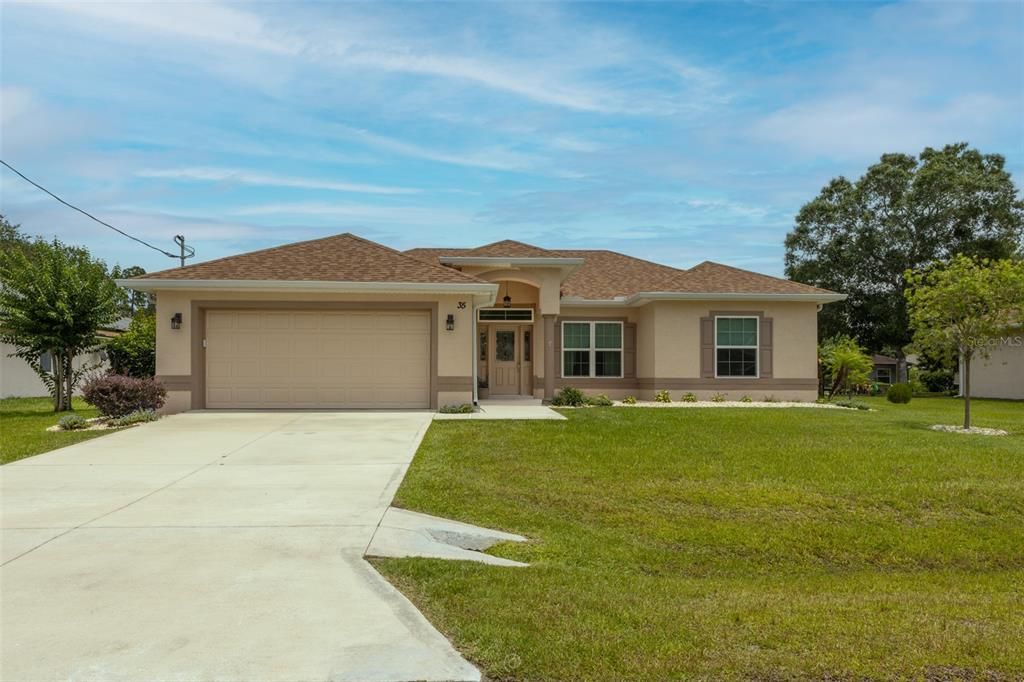 For Rent: $2,395 (3 beds, 2 baths, 1501 Square Feet)