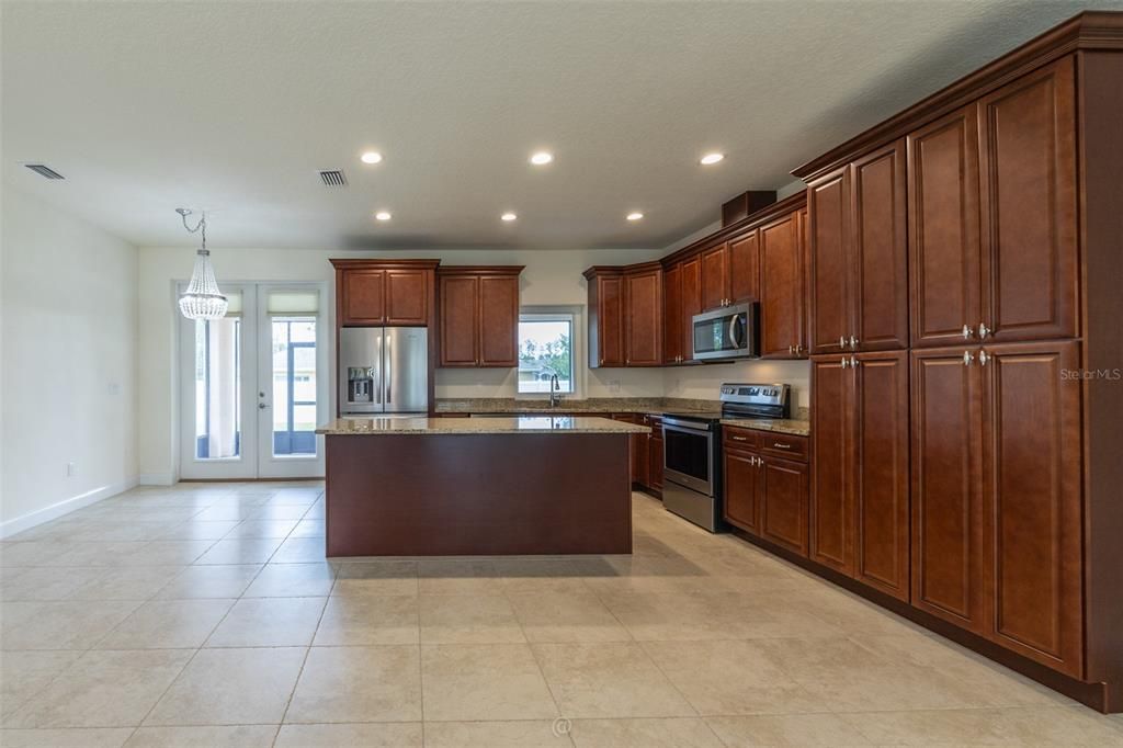 For Rent: $2,395 (3 beds, 2 baths, 1501 Square Feet)