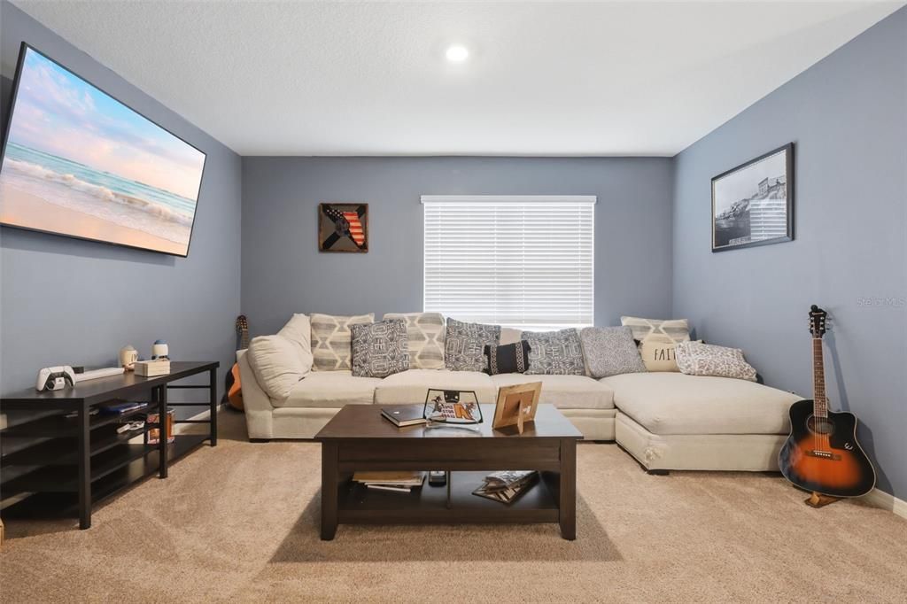 For Sale: $315,000 (4 beds, 2 baths, 1867 Square Feet)