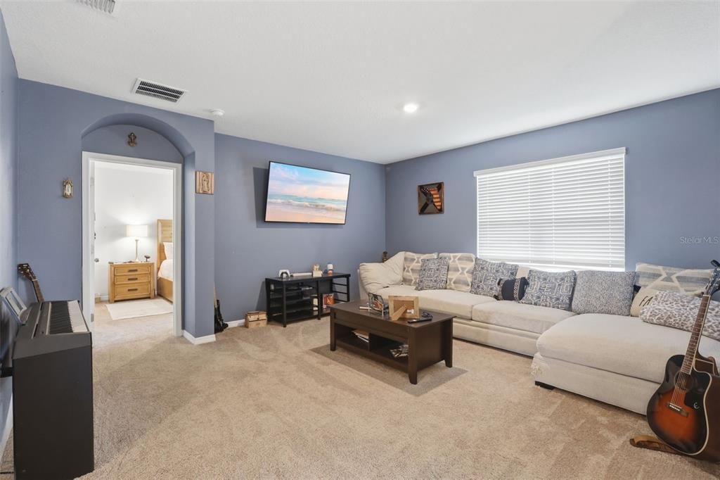 For Sale: $315,000 (4 beds, 2 baths, 1867 Square Feet)