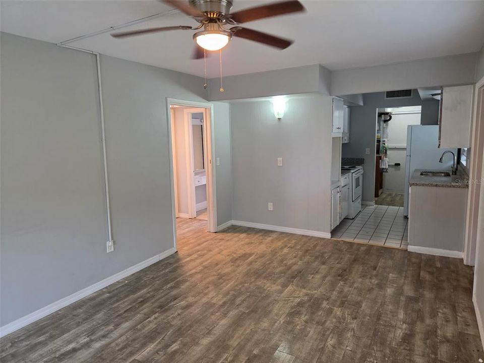 For Rent: $1,795 (1 beds, 1 baths, 840 Square Feet)