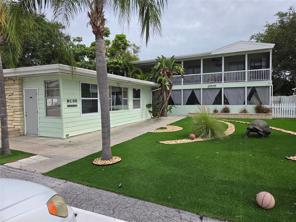 For Rent: $1,795 (1 beds, 1 baths, 840 Square Feet)