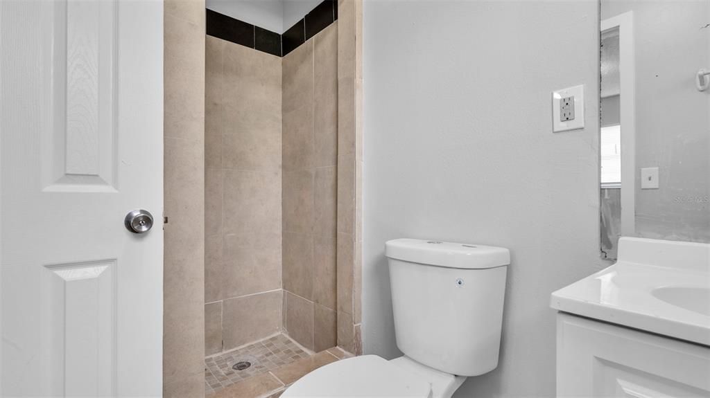 For Rent: $2,395 (4 beds, 2 baths, 1248 Square Feet)