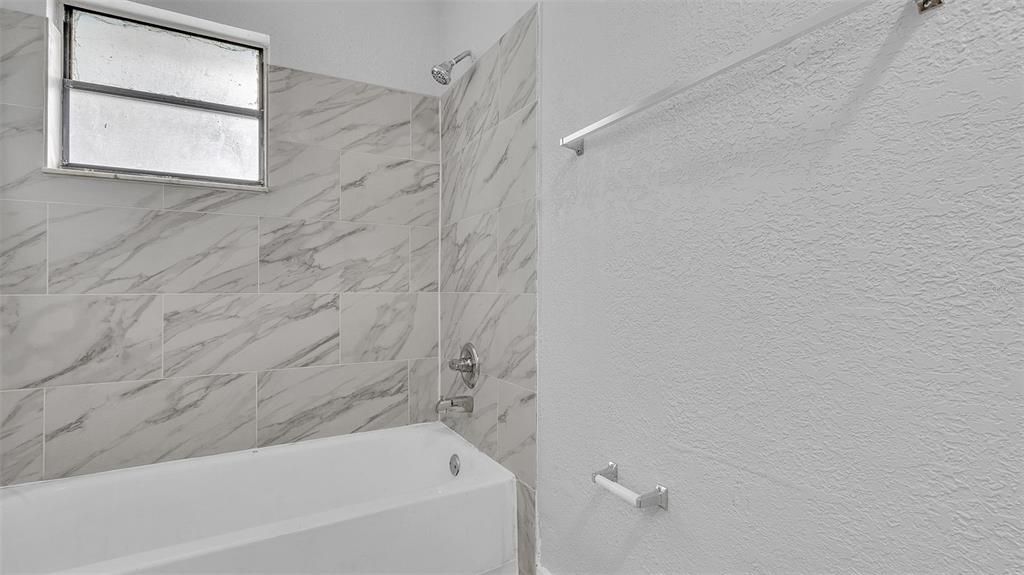 For Rent: $2,395 (4 beds, 2 baths, 1248 Square Feet)