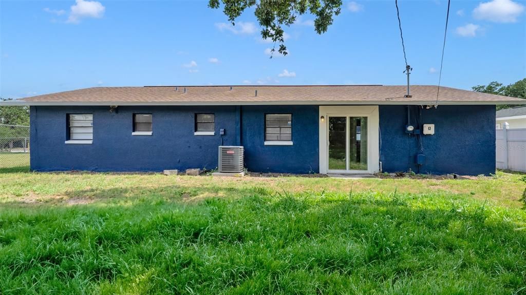 For Rent: $2,395 (4 beds, 2 baths, 1248 Square Feet)