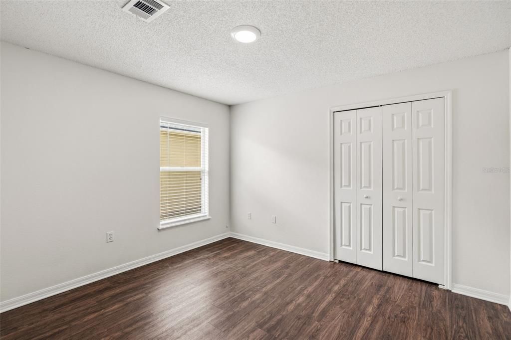 En Renta: $2,399 (3 camas, 2 baños, 1617 Pies cuadrados)