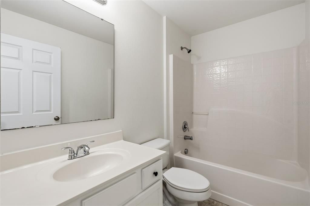 En Renta: $2,399 (3 camas, 2 baños, 1617 Pies cuadrados)