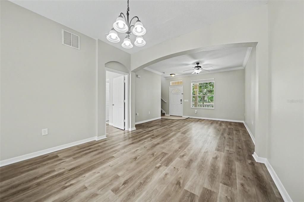 На продажу: $395,000 (3 спален, 2 ванн, 1579 Квадратных фут)