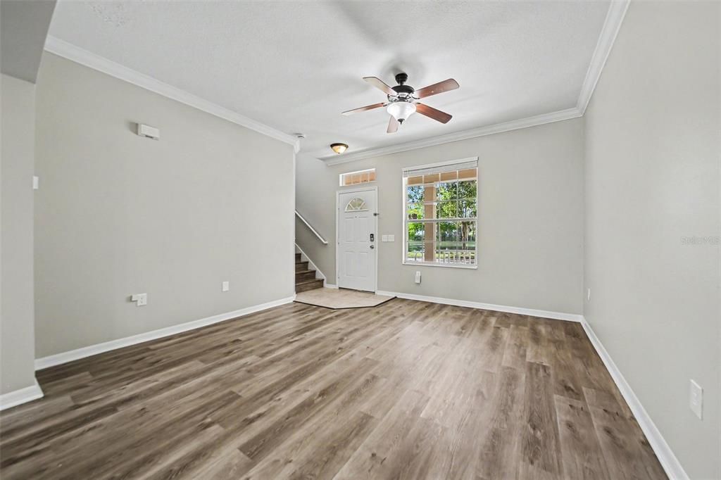 На продажу: $395,000 (3 спален, 2 ванн, 1579 Квадратных фут)