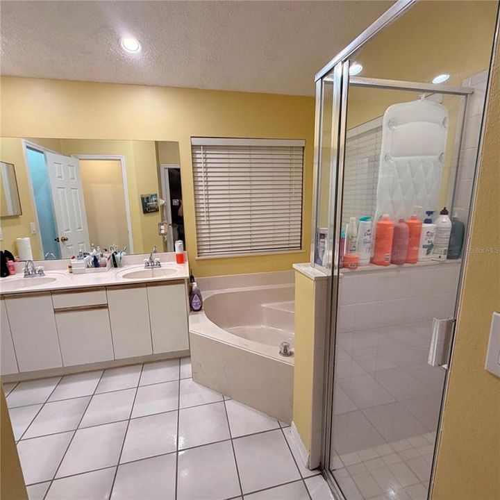 В аренду: $2,200 (3 спален, 2 ванн, 1662 Квадратных фут)