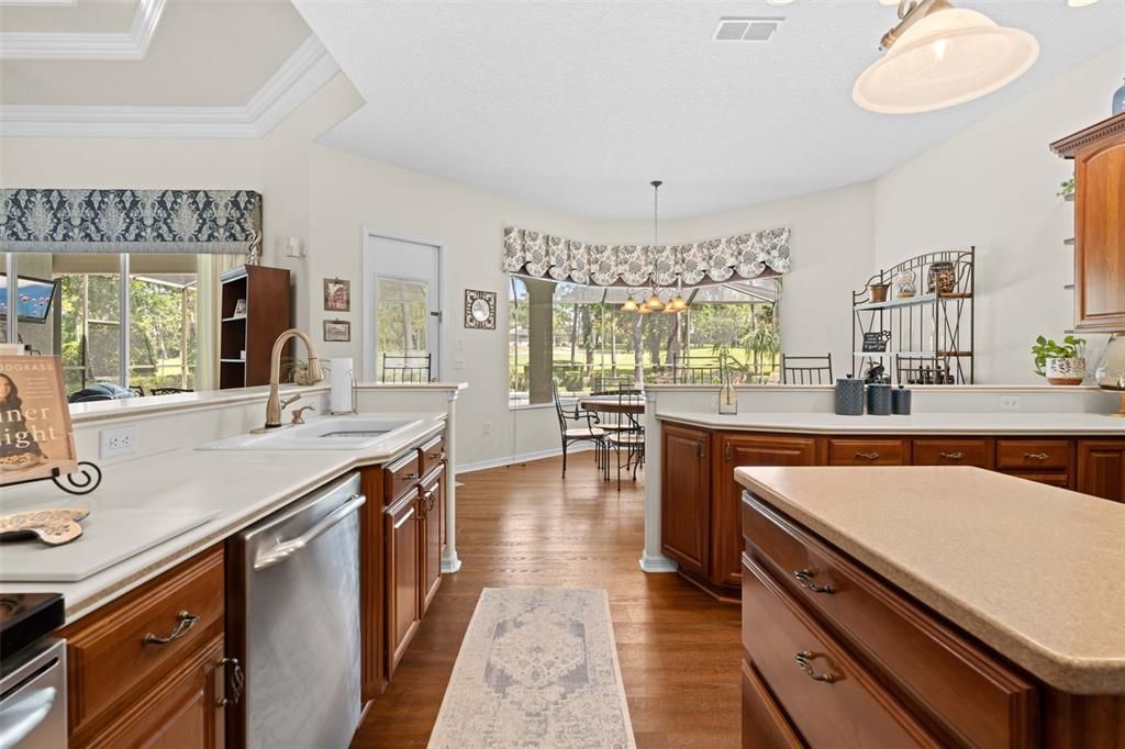 For Sale: $675,000 (4 beds, 3 baths, 3437 Square Feet)