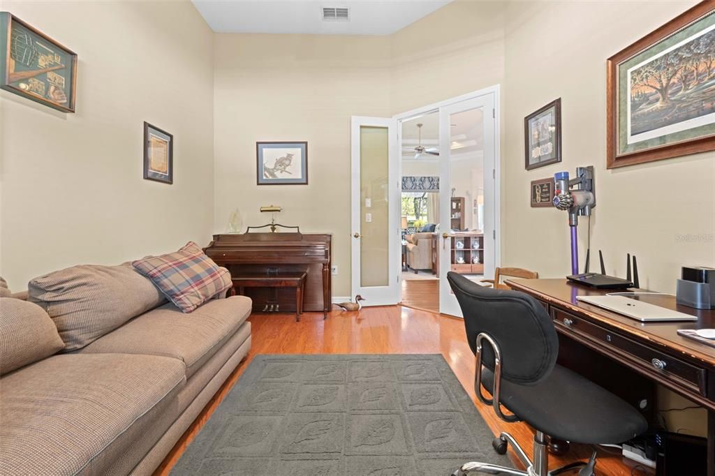 For Sale: $675,000 (4 beds, 3 baths, 3437 Square Feet)