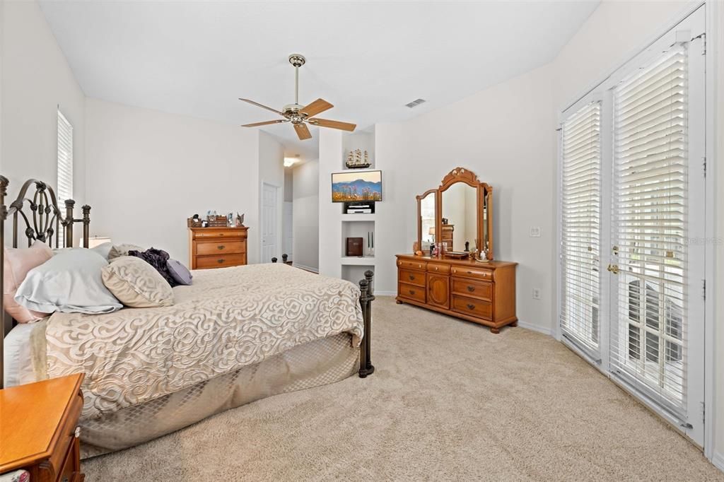 For Sale: $675,000 (4 beds, 3 baths, 3437 Square Feet)