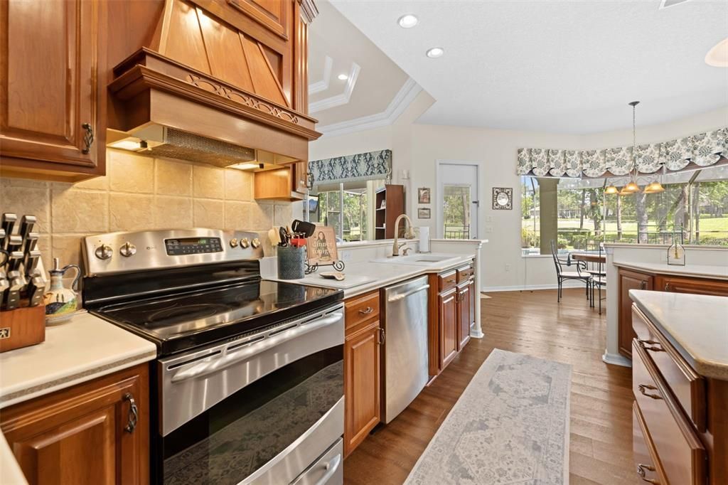 For Sale: $675,000 (4 beds, 3 baths, 3437 Square Feet)
