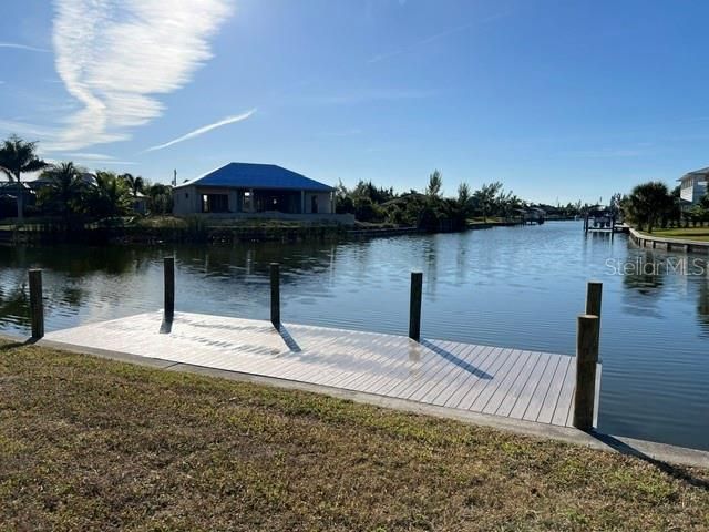 For Rent: $2,400 (3 beds, 2 baths, 2569 Square Feet)