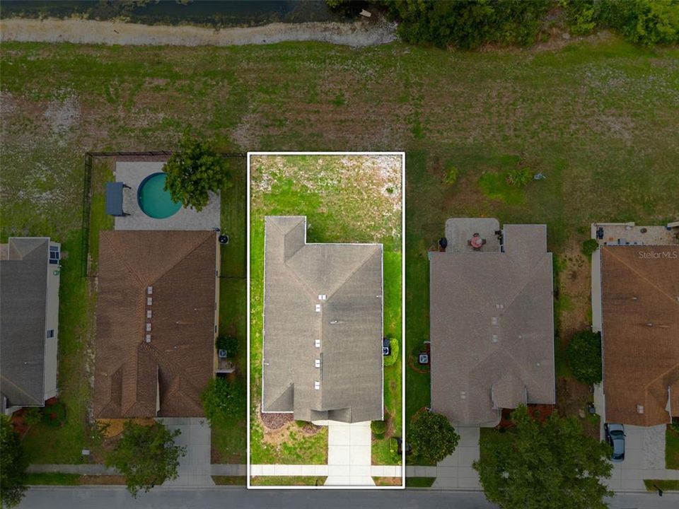 For Sale: $359,900 (4 beds, 2 baths, 1837 Square Feet)