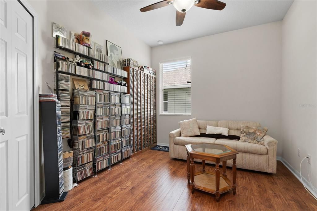 For Sale: $359,900 (4 beds, 2 baths, 1837 Square Feet)